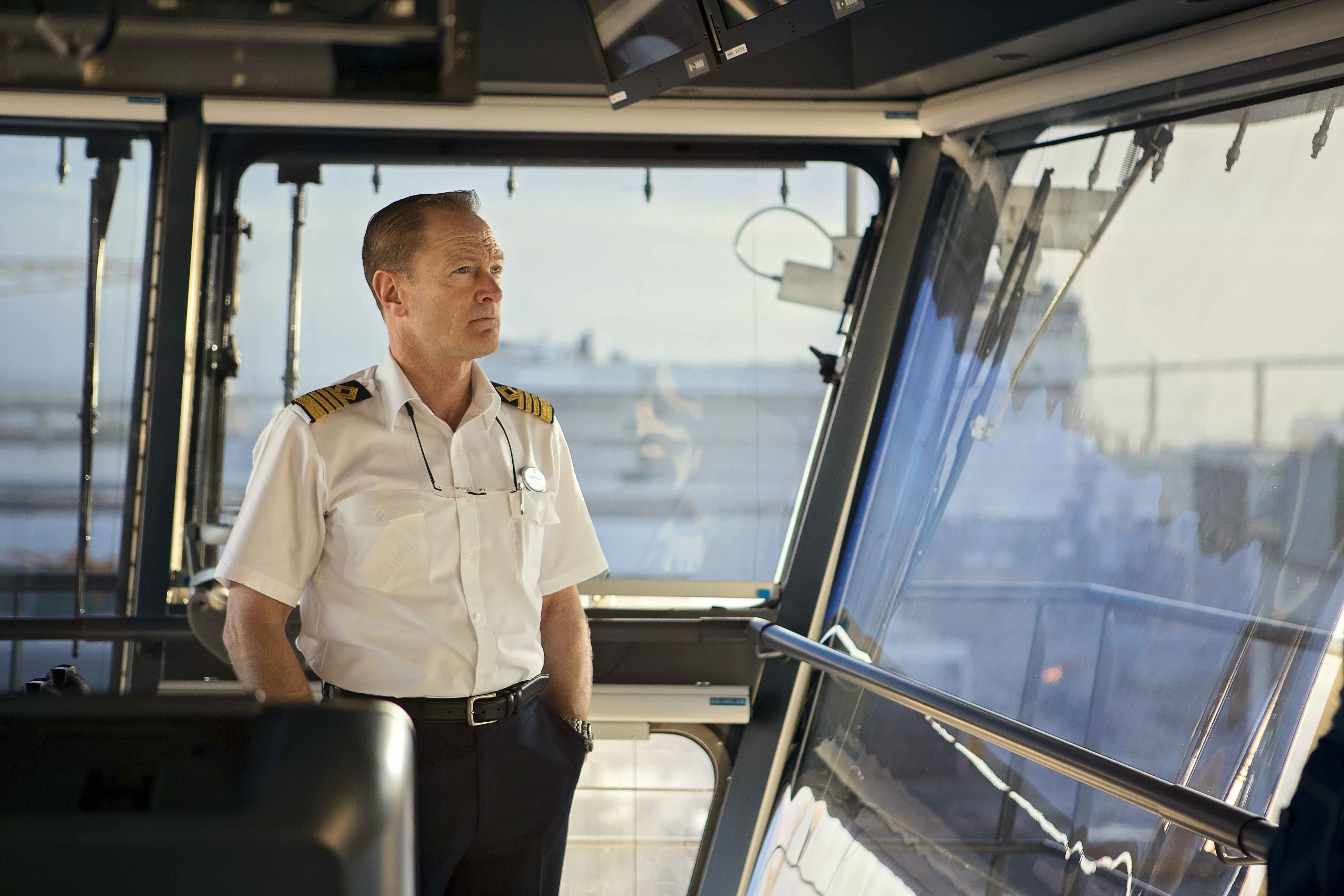 Meet the Captain of the Largest Ship in the World | Royal Caribbean Blog