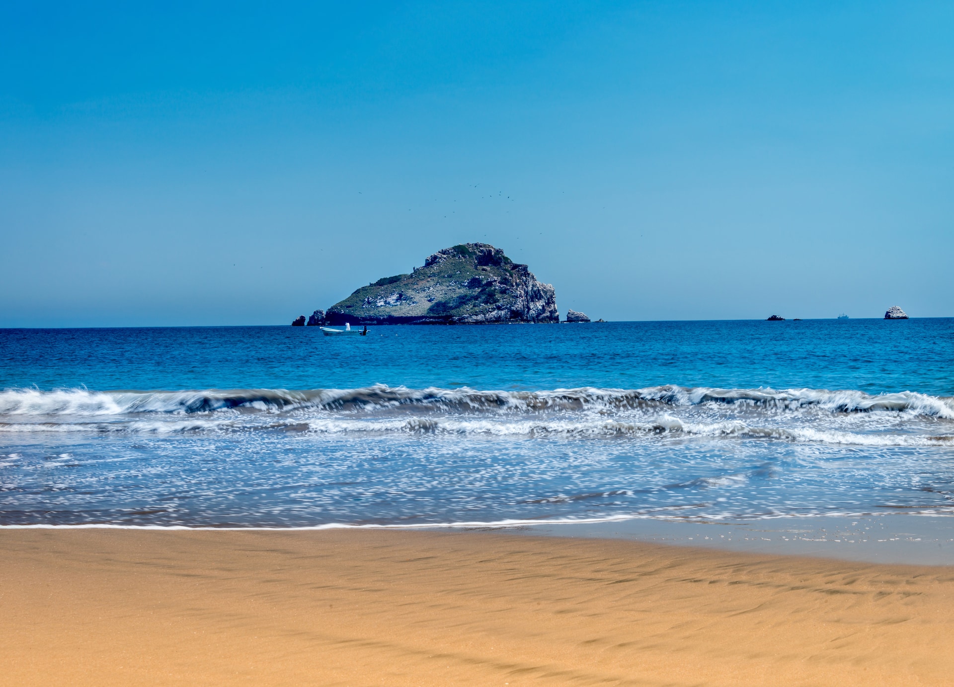 isla de la piedra rock island mazatlan mexico